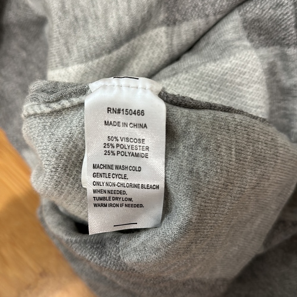 NWT white and gray cardigan - Picture 5 of 5
